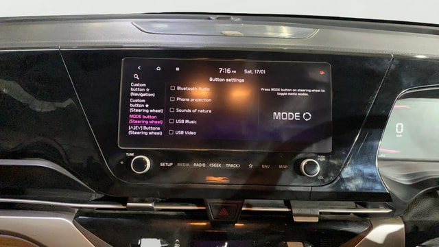 View Kia Carens Image 34 Used Kia Carens Image 34