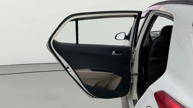 View Hyundai Grand i10 Image 15 Used Hyundai Grand i10 Image 15