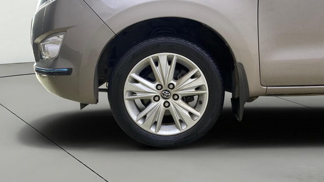 View Toyota Innova Crysta Image 30 Used Toyota Innova Crysta Image 30