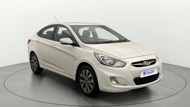 View Hyundai Fluidic Verna Image 22 Used Hyundai Fluidic Verna Image 22