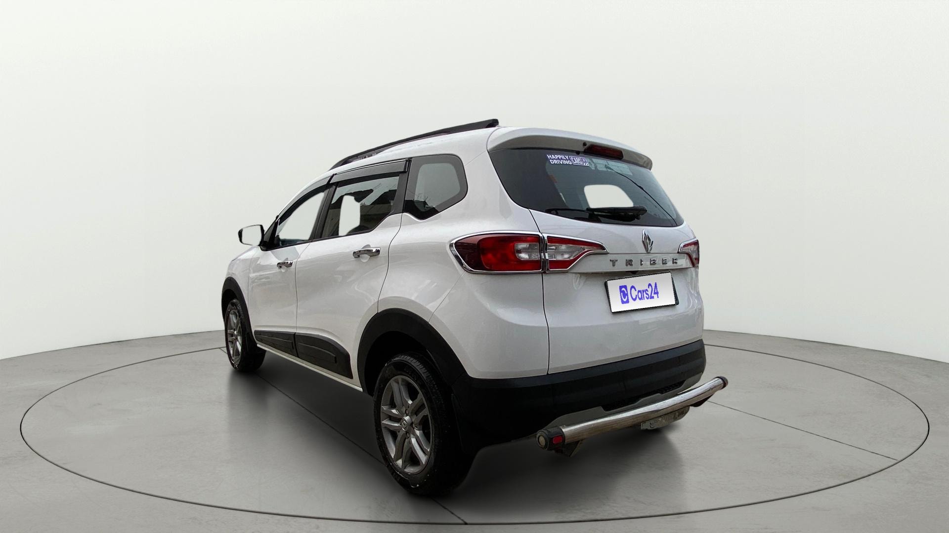 View 2024 Renault Triber RXZ Image 2 Used 2024 Renault Triber RXZ Image 2