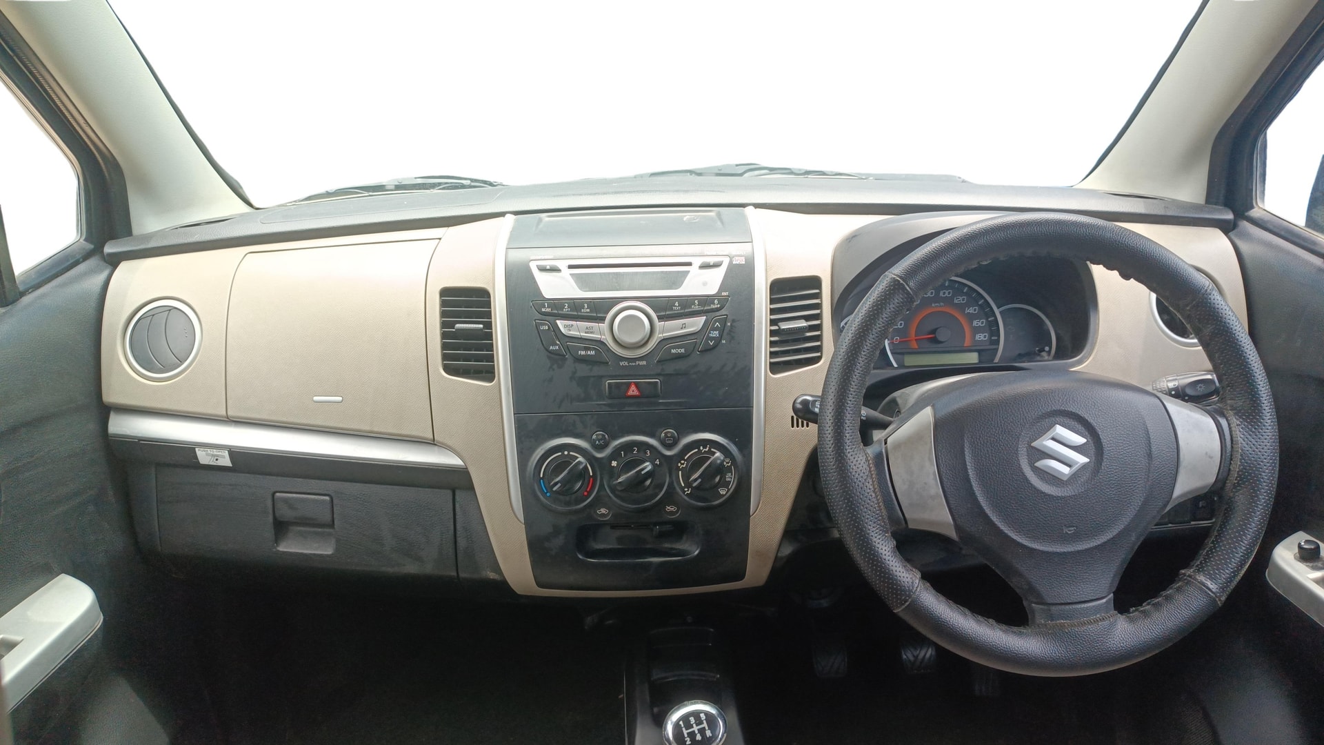 View 2015 Maruti Suzuki 1000 Base Variant Image 15 Used 2015 Maruti Suzuki 1000 Base Variant Image 15