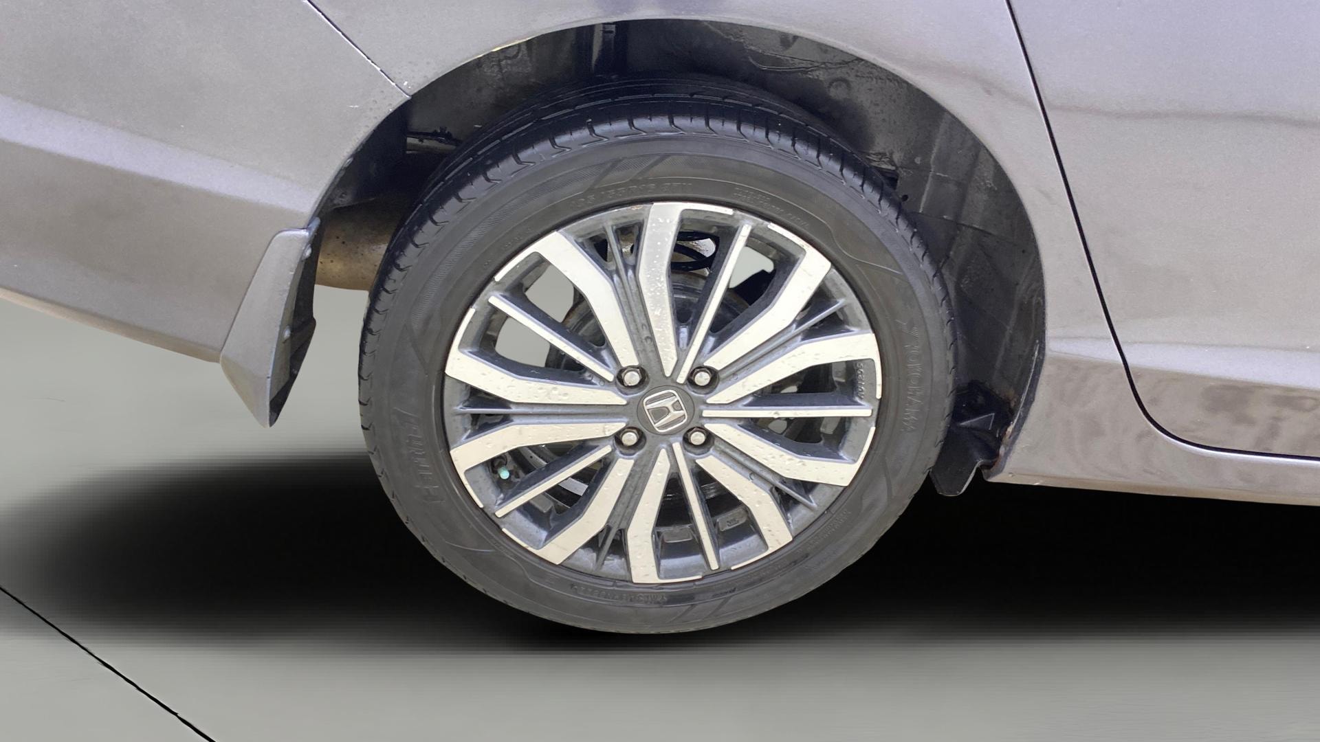 View 2019 Honda City ZX MT Diesel Anniversary Edition Image 33 Used 2019 Honda City ZX MT Diesel Anniversary Edition Image 33