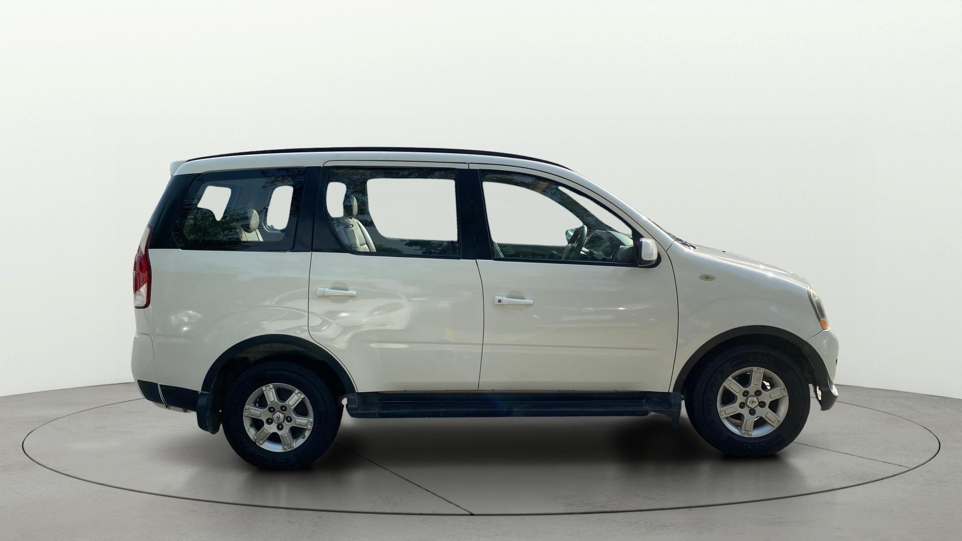 View 2013 Mahindra Xylo E9 Image 9 Used 2013 Mahindra Xylo E9 Image 9