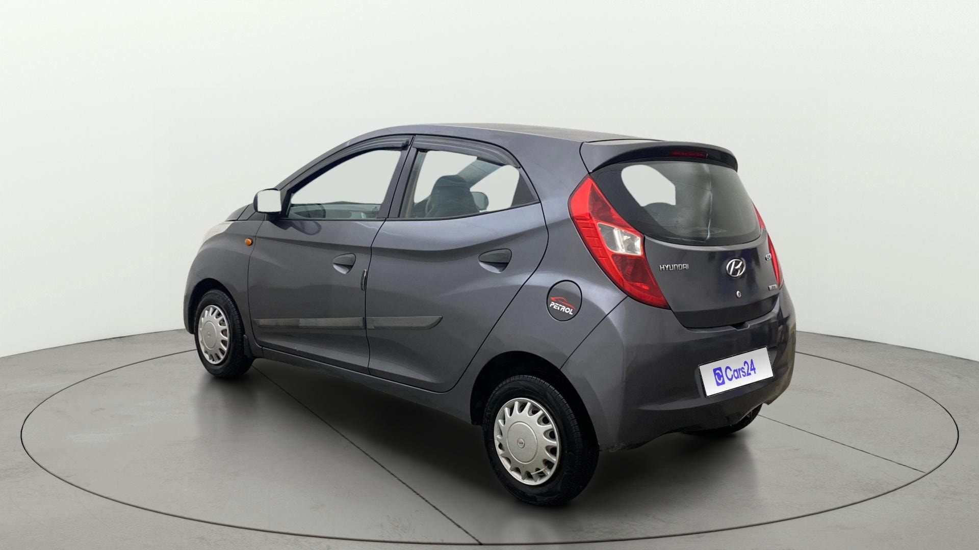 View 2016 Hyundai EON Era Plus Image 2 Used 2016 Hyundai EON Era Plus Image 2