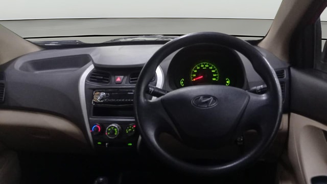 View Hyundai EON Image 20 Used Hyundai EON Image 20