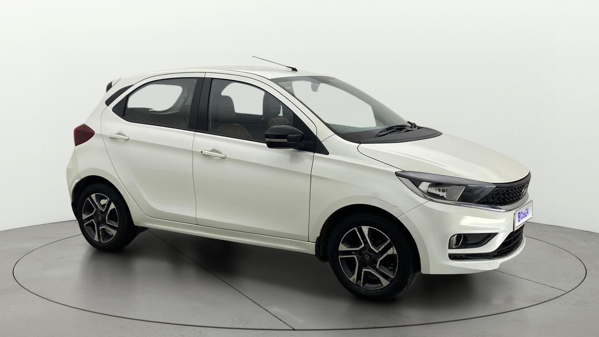 View 2021 Tata Tiago Revotorq XB Image 21 Used 2021 Tata Tiago Revotorq XB Image 21