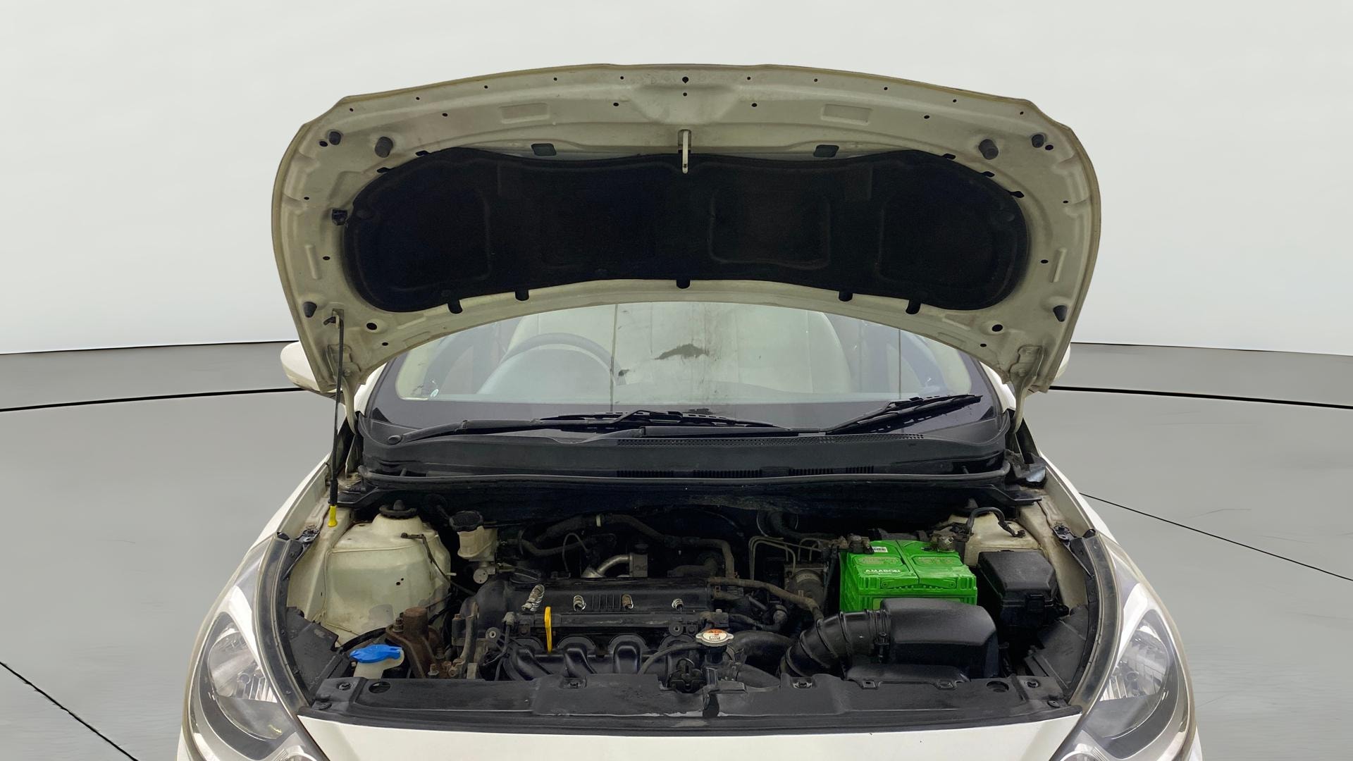 View 2014 Hyundai Fluidic Verna 1.6 VTVT SX Image 32 Used 2014 Hyundai Fluidic Verna 1.6 VTVT SX Image 32