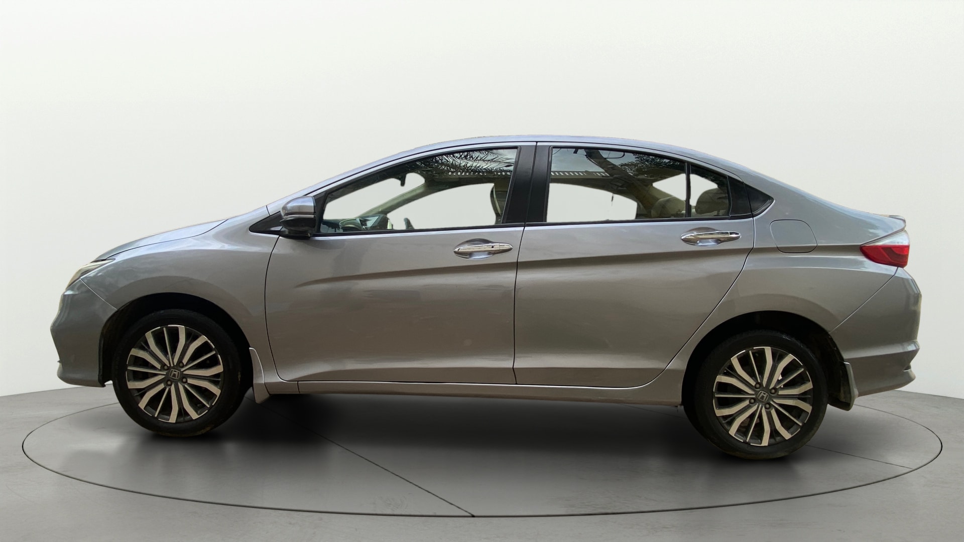 View 2019 Honda City ZX CVT Image 6 Used 2019 Honda City ZX CVT Image 6