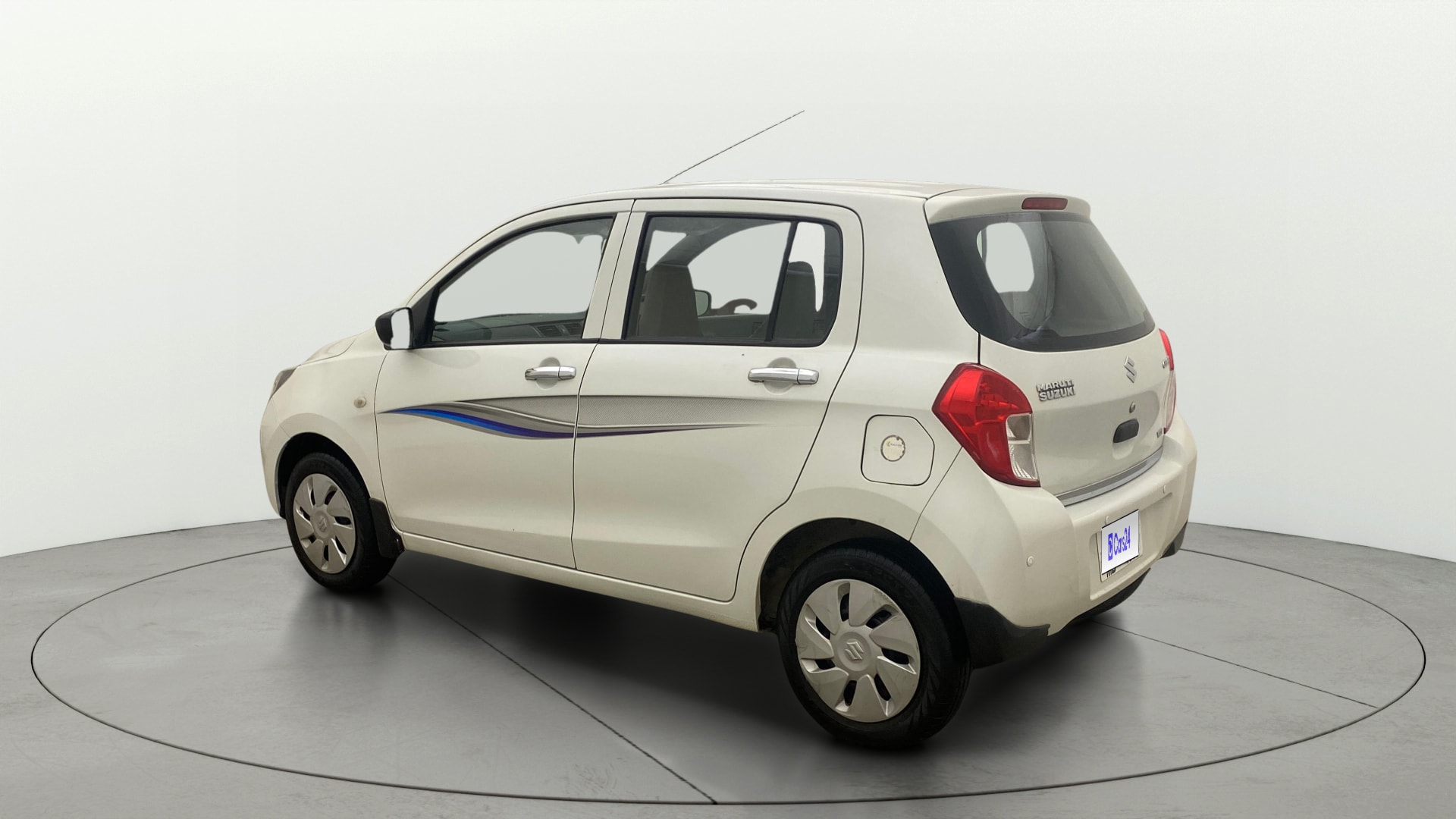 View 2017 Maruti Suzuki 1000 Base Variant Image 2 Used 2017 Maruti Suzuki 1000 Base Variant Image 2