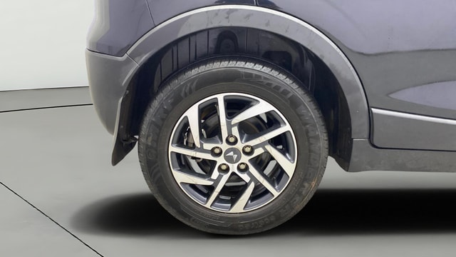 View Mahindra XUV300 Image 34 Used Mahindra XUV300 Image 34