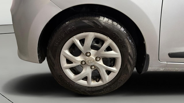 View Hyundai Grand i10 Image 28 Used Hyundai Grand i10 Image 28