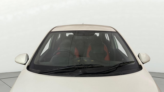 View Hyundai Xcent Image 30 Used Hyundai Xcent Image 30