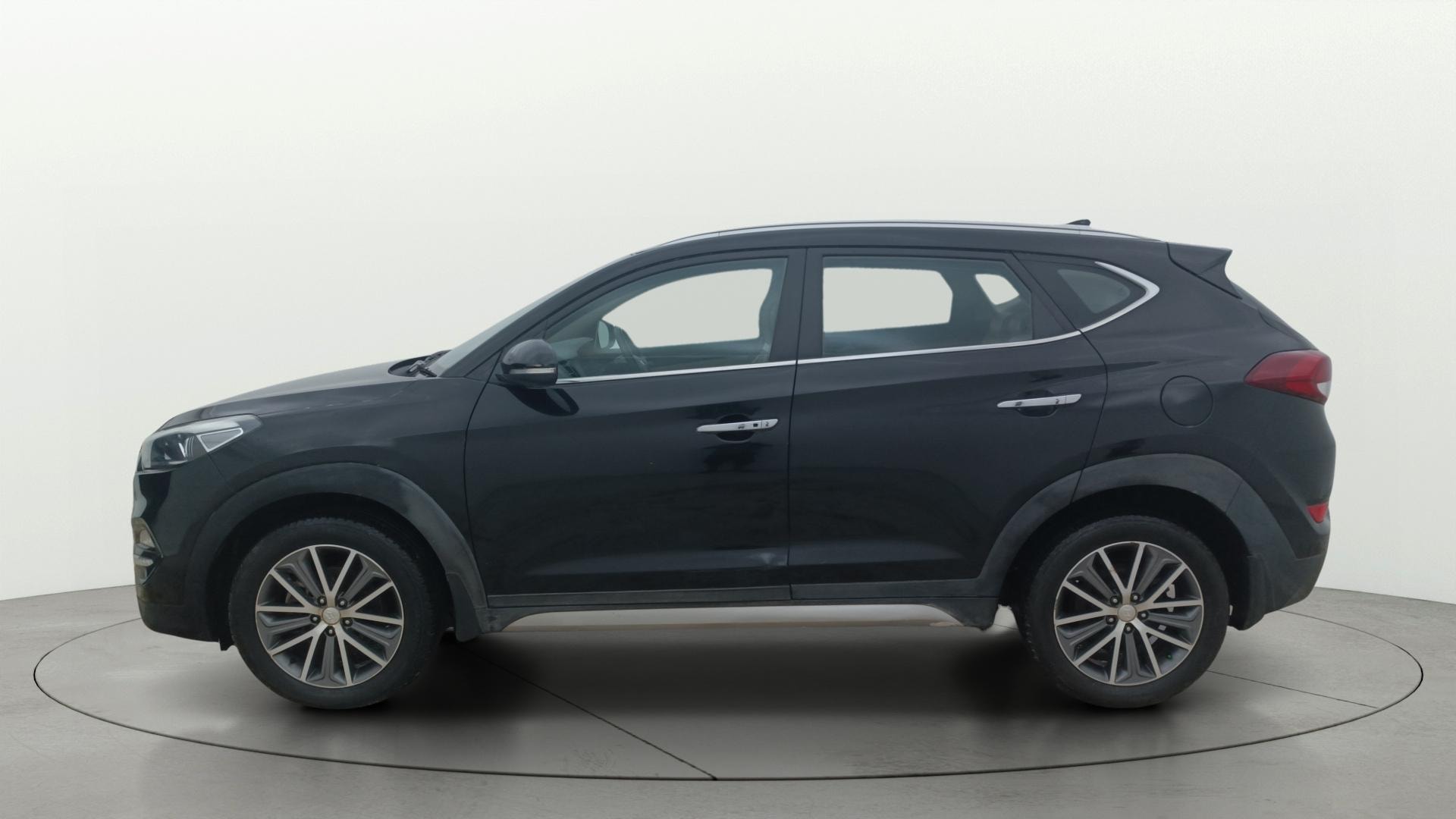 View 2018 Hyundai Tucson R 2.0 6-Speed Automatic GL BS IV Image 27 Used 2018 Hyundai Tucson R 2.0 6-Speed Automatic GL BS IV Image 27