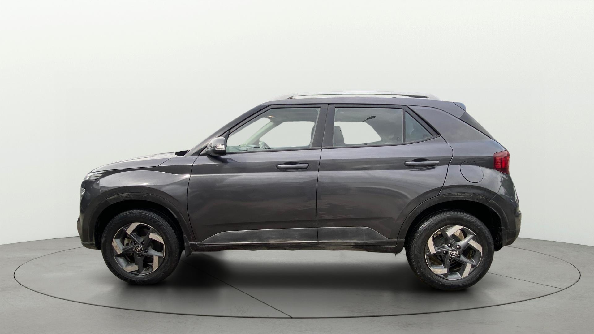View 2020 Hyundai Venue SX 1.0 iMT Petrol Image 6 Used 2020 Hyundai Venue SX 1.0 iMT Petrol Image 6