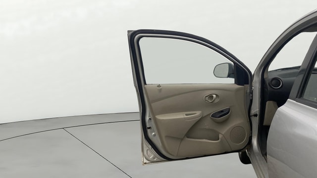 View Datsun Go Image 30 Used Datsun Go Image 30