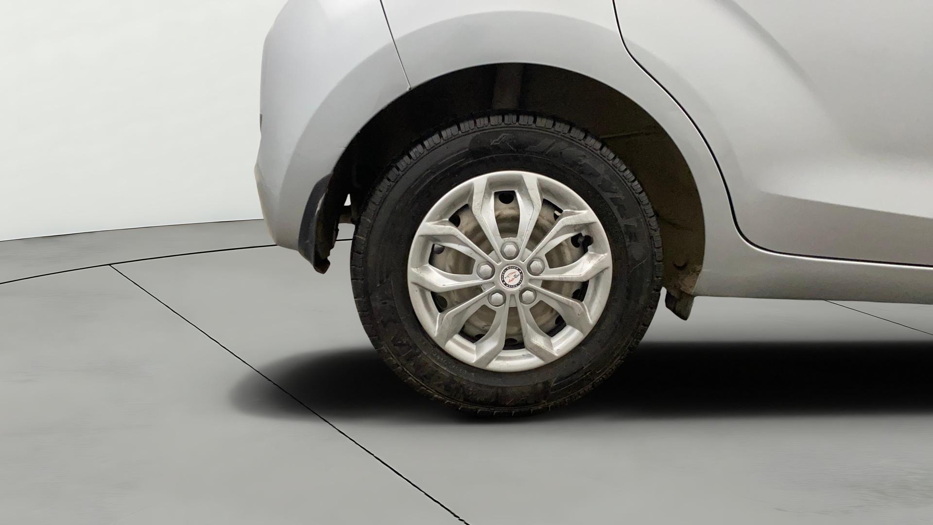 View 2019 Hyundai New Santro D-Lite Petrol Image 24 Used 2019 Hyundai New Santro D-Lite Petrol Image 24