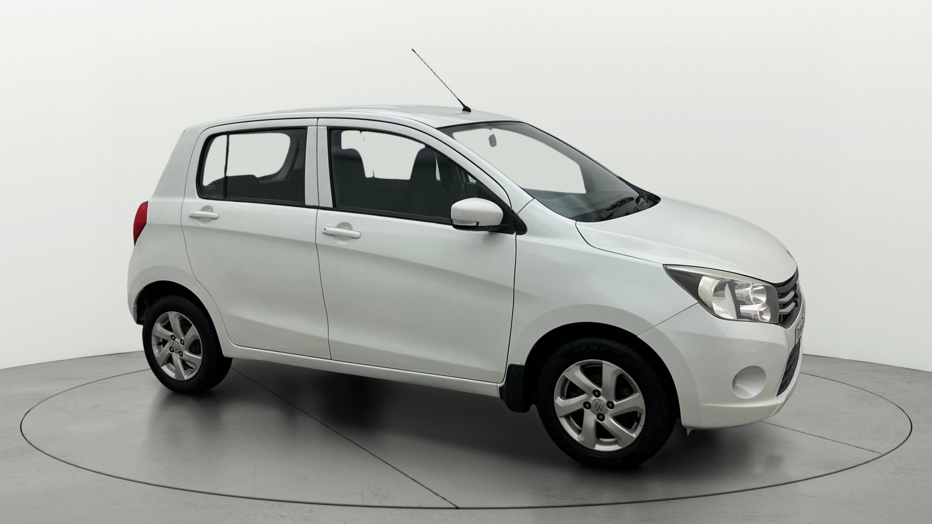View 2015 Maruti Suzuki 1000 Base Variant Image 35 Used 2015 Maruti Suzuki 1000 Base Variant Image 35