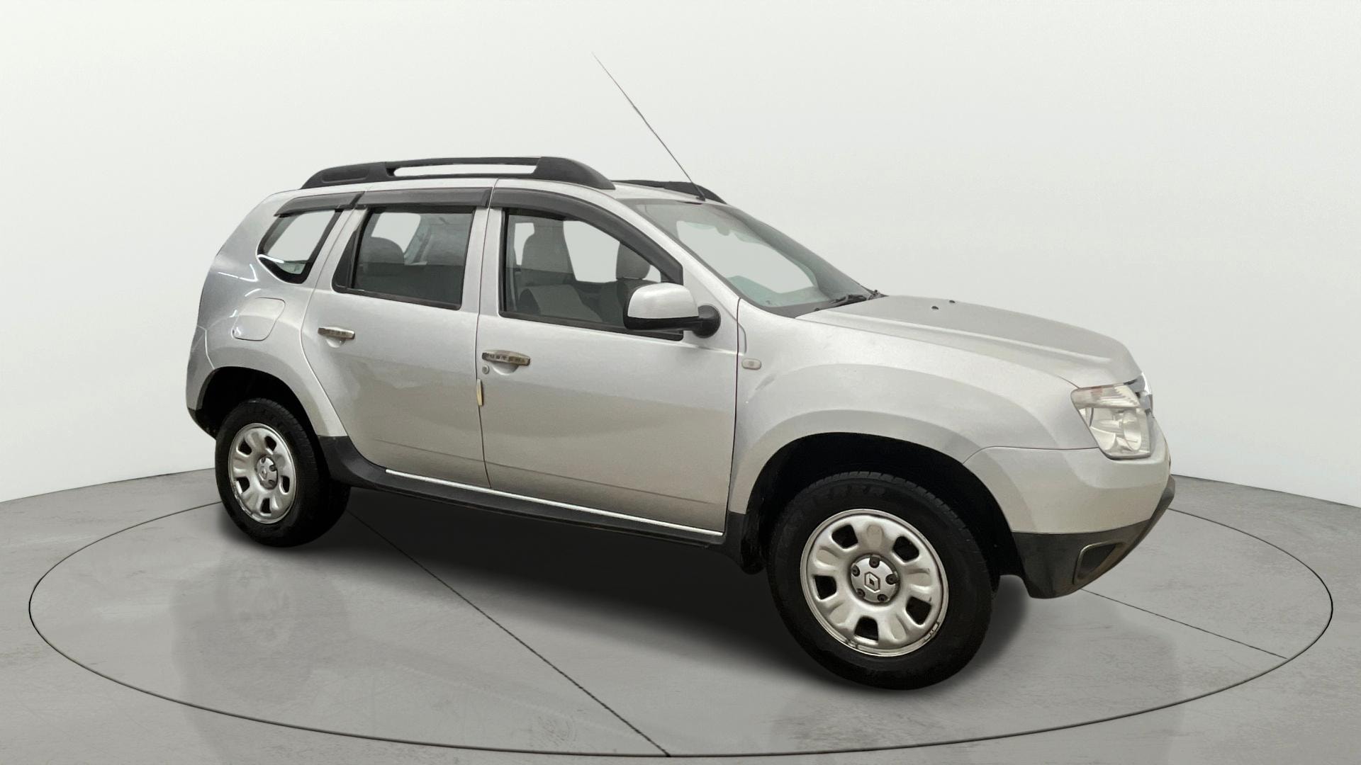 View 2014 Renault Duster Petrol RXL Image 35 Used 2014 Renault Duster Petrol RXL Image 35