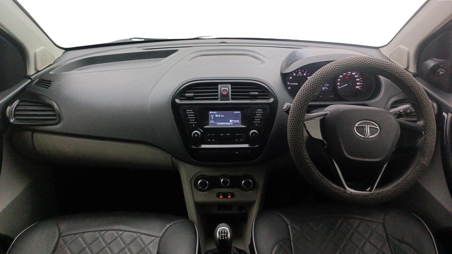 View 2019 Tata Tiago Revotorq XB Image 15 Used 2019 Tata Tiago Revotorq XB Image 15