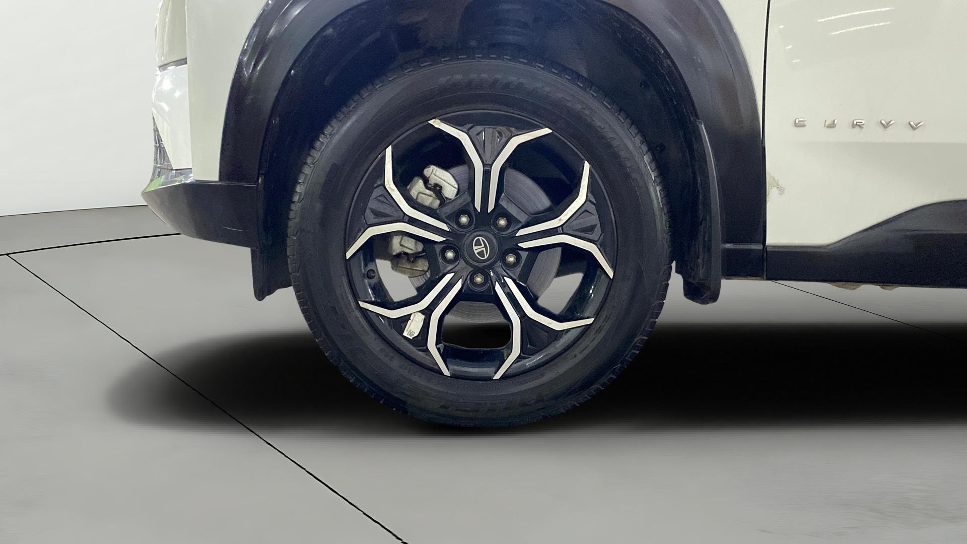 View 2025 Tata Curvv Smart 1.2 Revotron Petrol 6MT Image 29 Used 2025 Tata Curvv Smart 1.2 Revotron Petrol 6MT Image 29