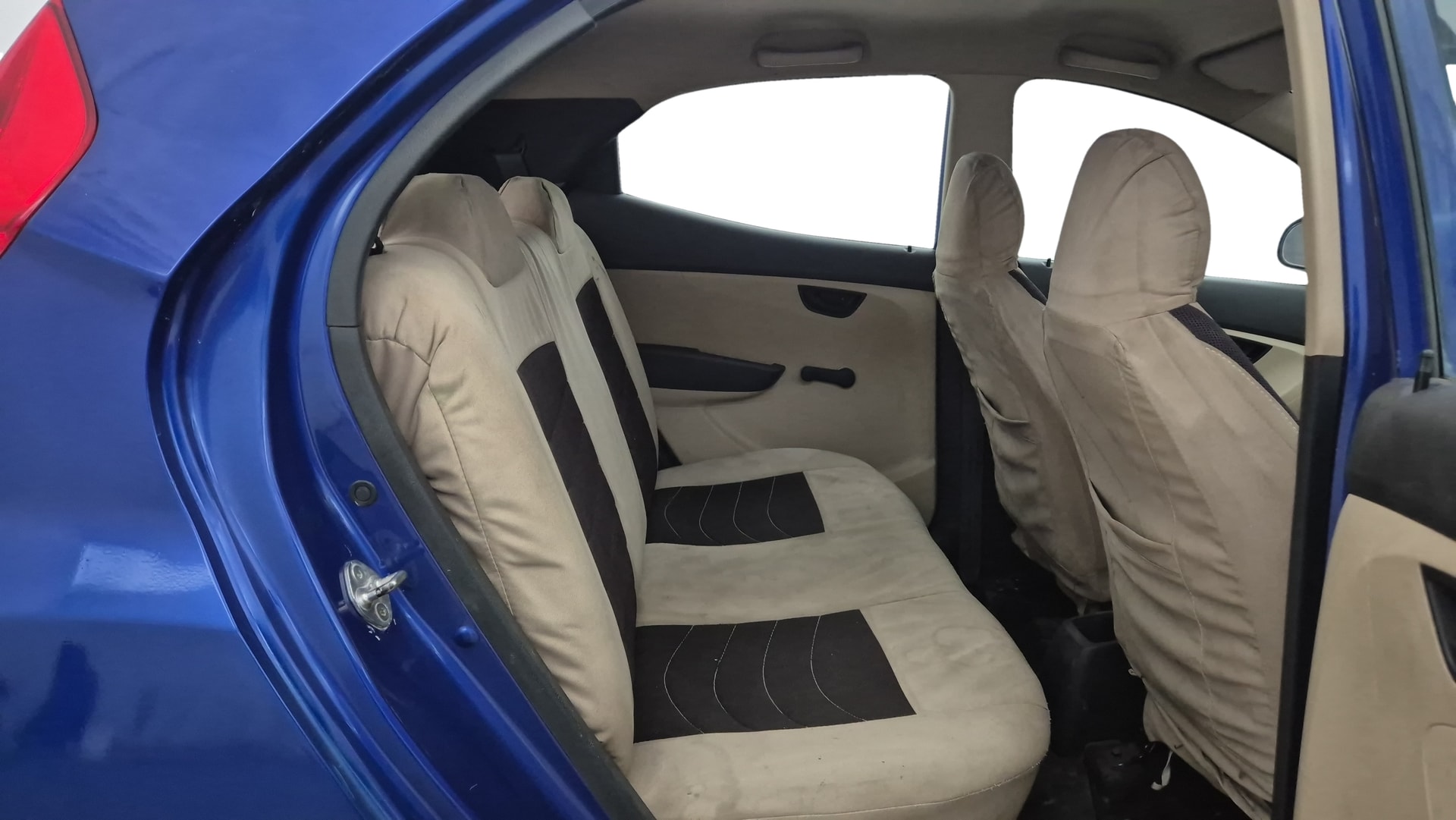 View 2014 Hyundai EON Magna Plus Image 28 Used 2014 Hyundai EON Magna Plus Image 28
