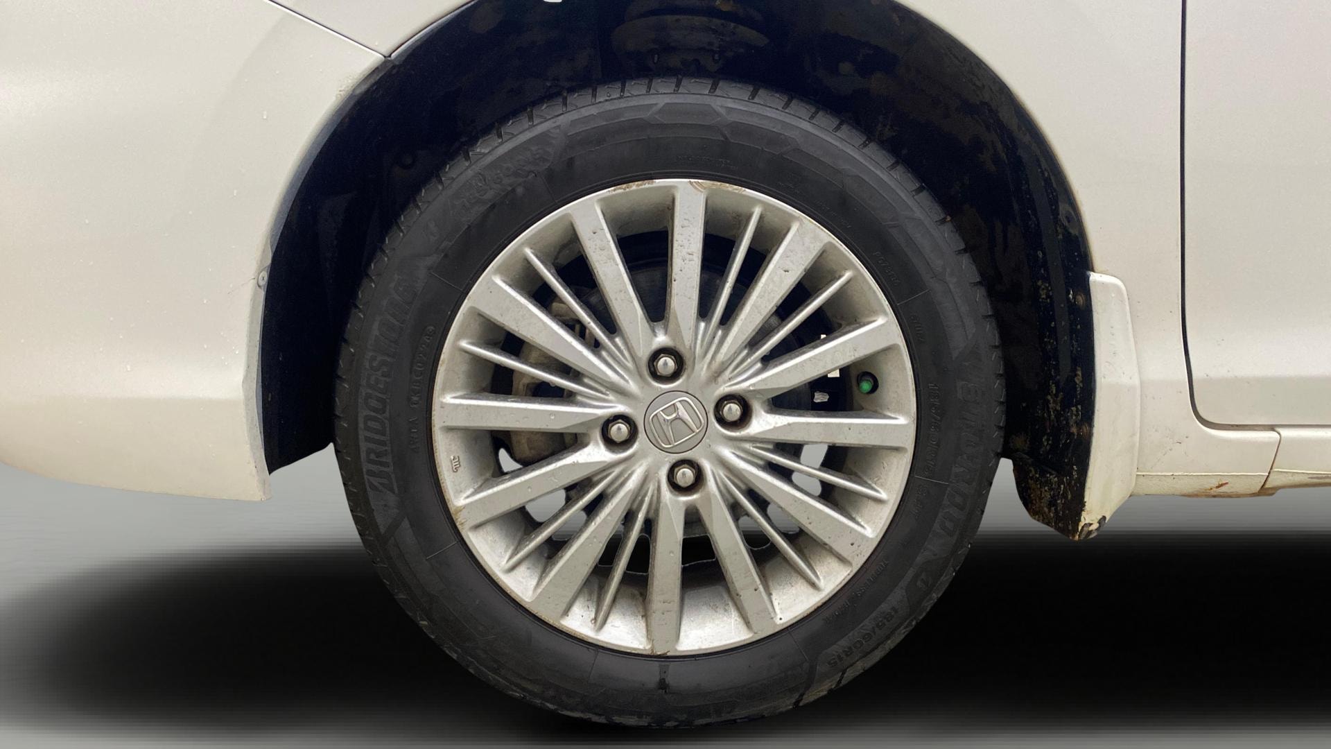 View 2022 Honda City ZX MT Diesel Anniversary Edition Image 34 Used 2022 Honda City ZX MT Diesel Anniversary Edition Image 34