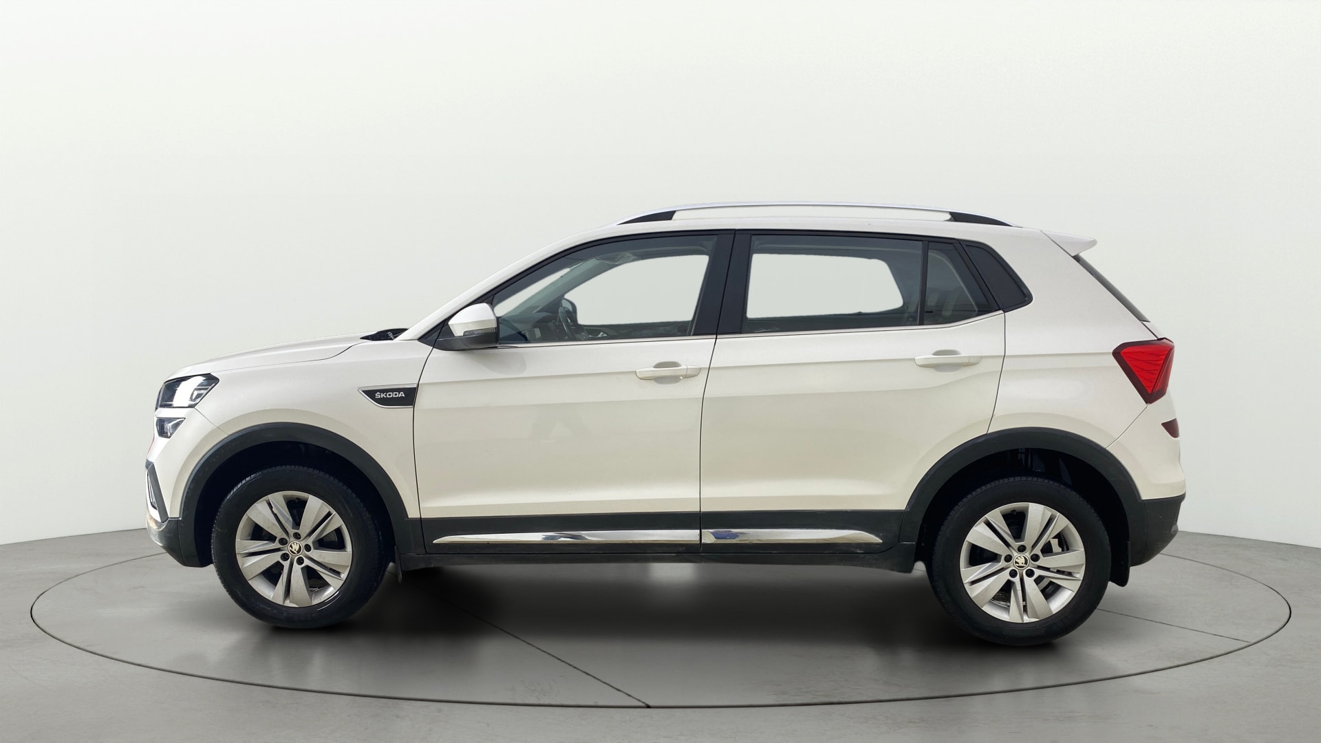 View 2022 Skoda Kushaq Ambition 1.0 TSI MT Image 6 Used 2022 Skoda Kushaq Ambition 1.0 TSI MT Image 6