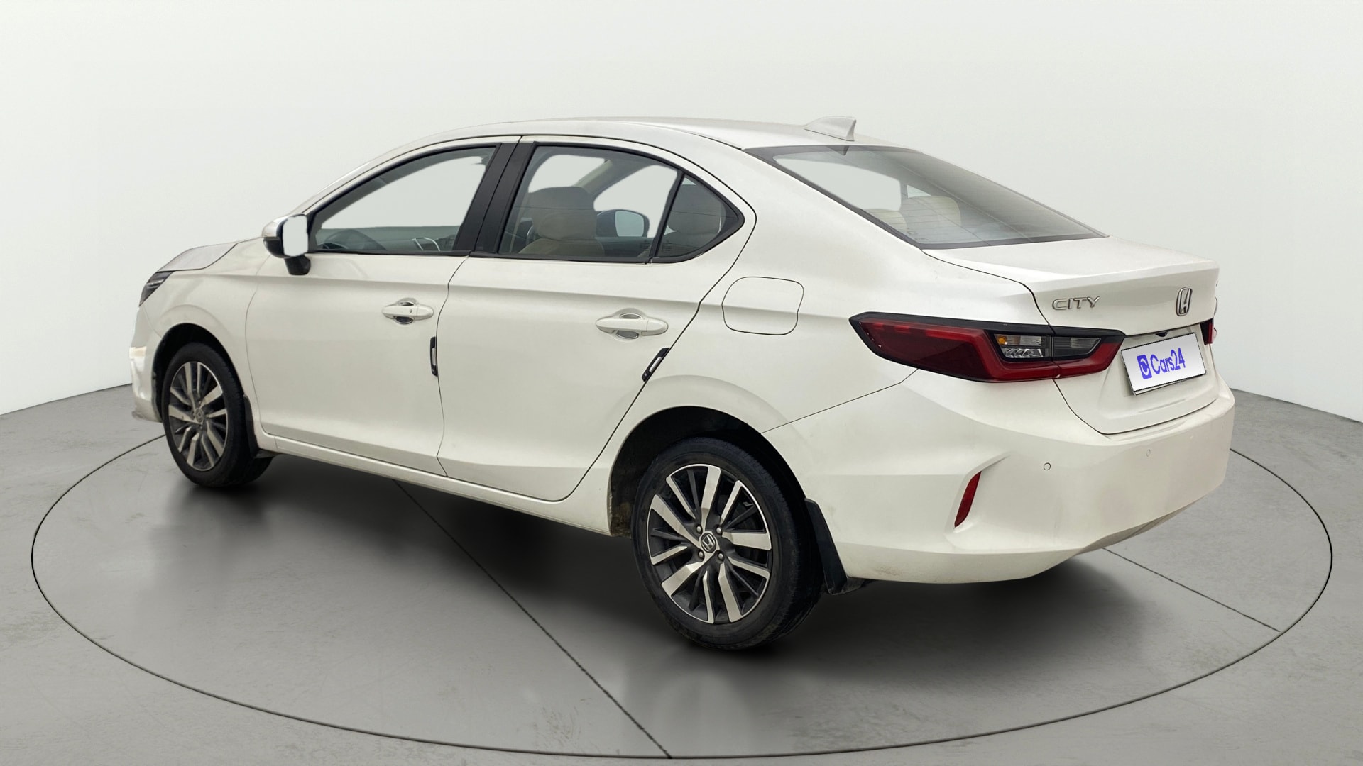 View 2022 Honda City ZX MT Diesel Anniversary Edition Image 2 Used 2022 Honda City ZX MT Diesel Anniversary Edition Image 2
