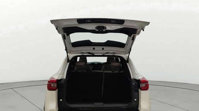 View Nissan Magnite Image 16 Used Nissan Magnite Image 16