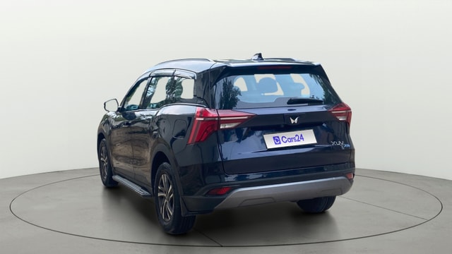 View Mahindra XUV700 Image 2 Used Mahindra XUV700 Image 2