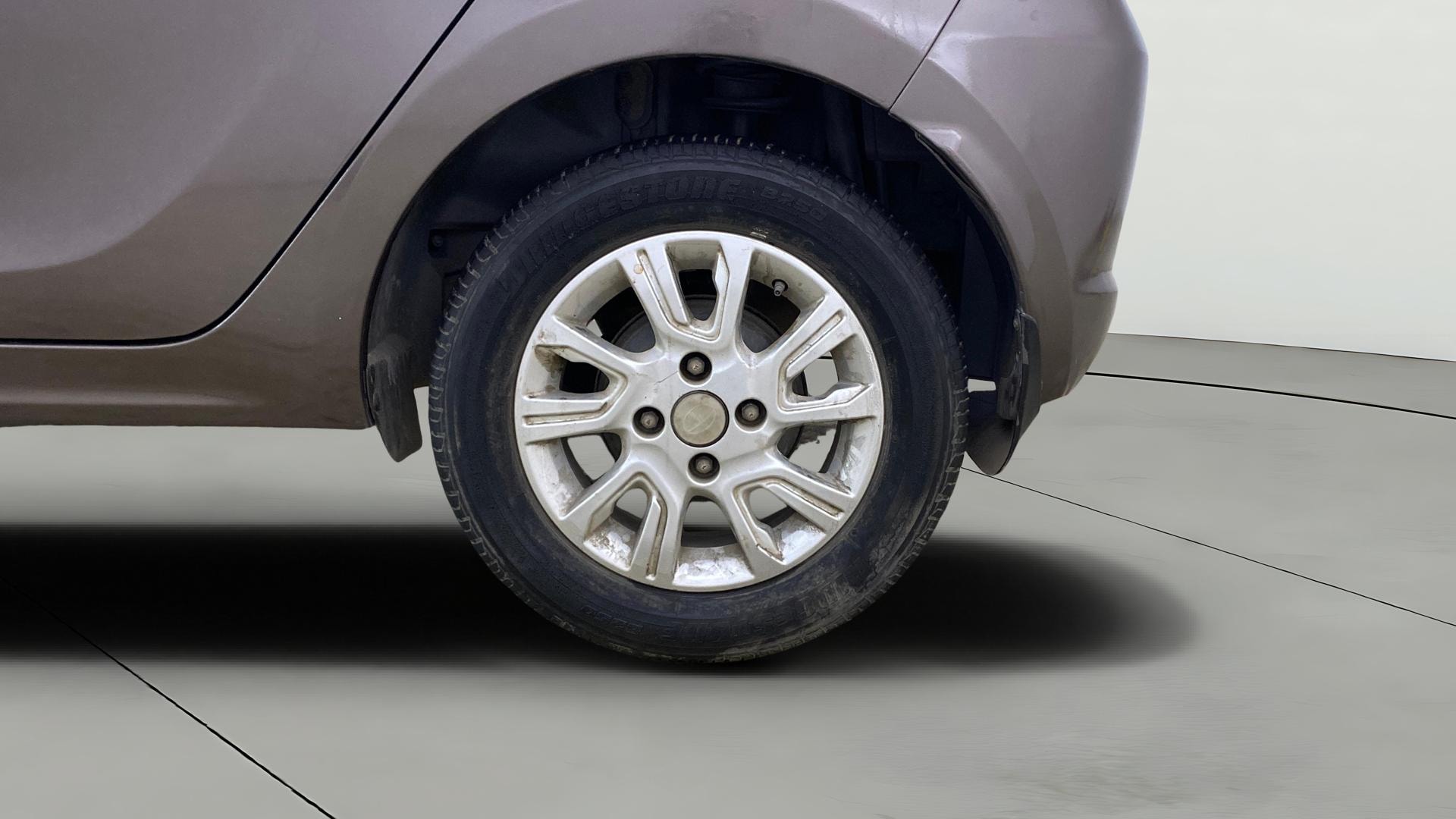 View 2017 Tata Tiago Revotorq XB Image 11 Used 2017 Tata Tiago Revotorq XB Image 11