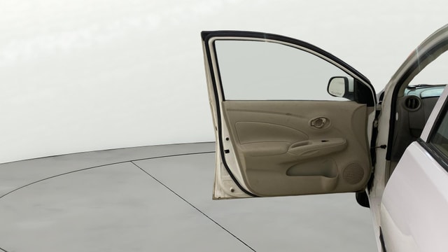 View Nissan Sunny Image 31 Used Nissan Sunny Image 31