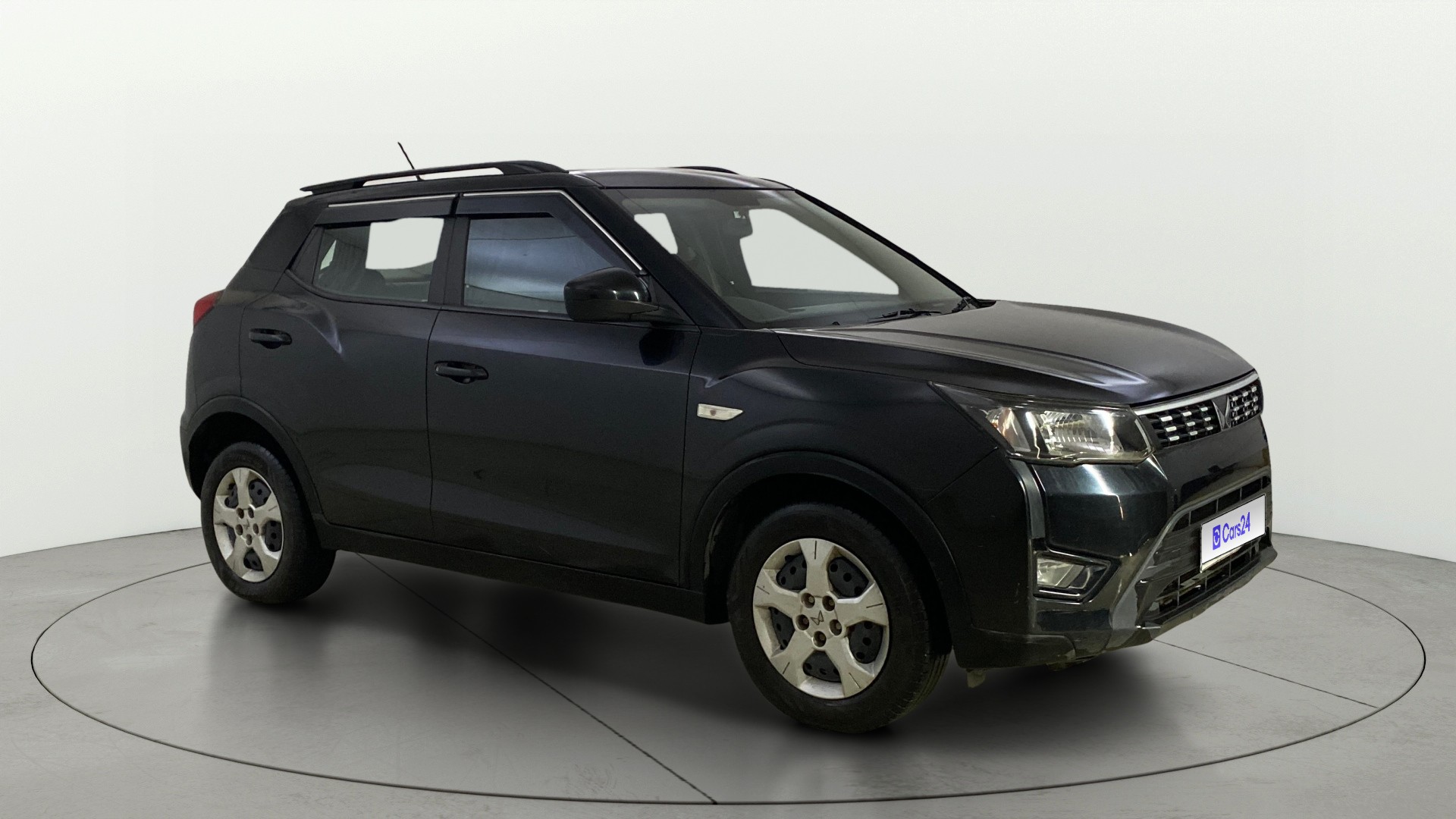 View 2024 Mahindra XUV300 W4 Petrol BS IV Image 36 Used 2024 Mahindra XUV300 W4 Petrol BS IV Image 36