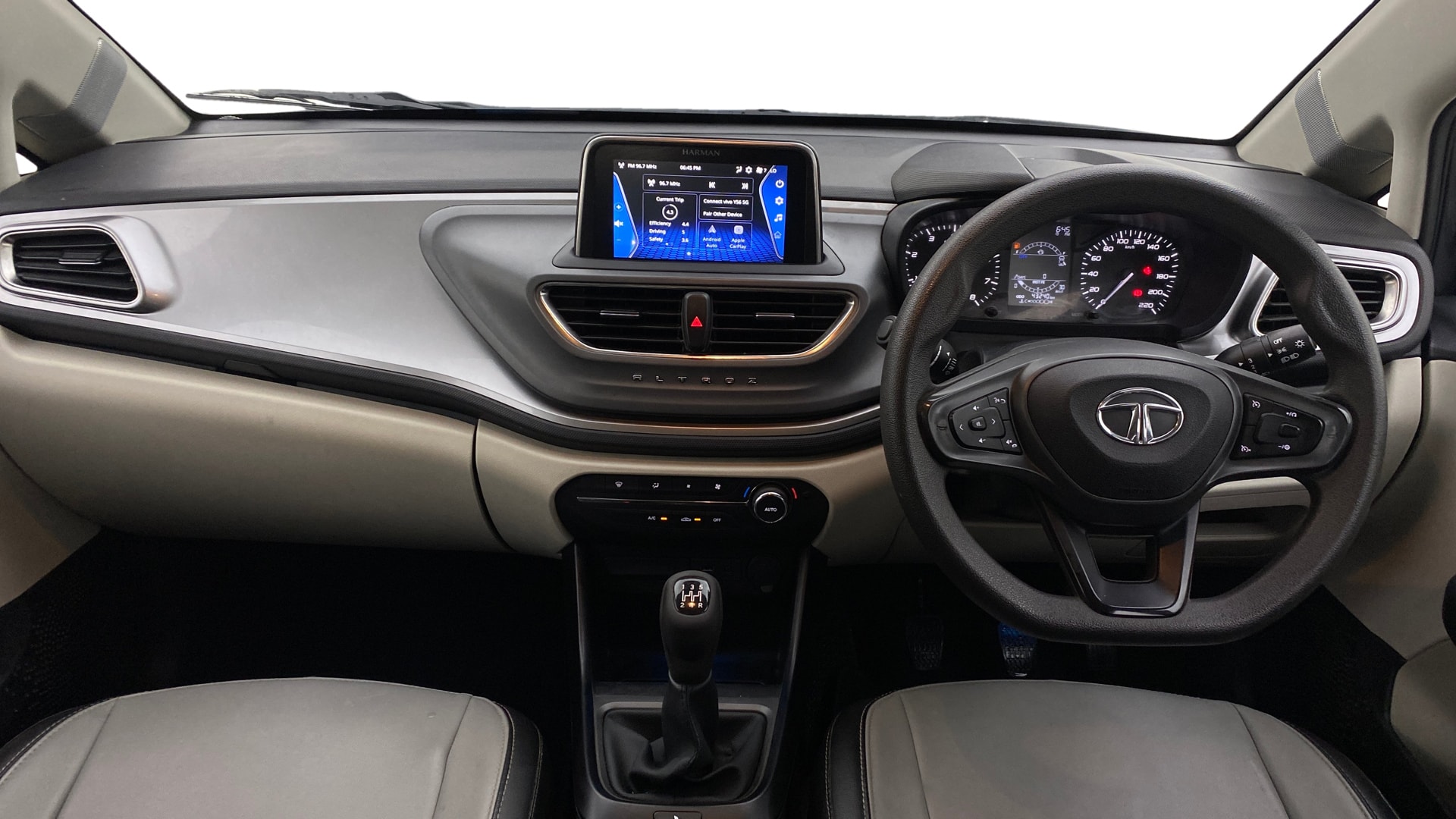 View 2022 Tata Altroz XT Petrol Image 16 Used 2022 Tata Altroz XT Petrol Image 16