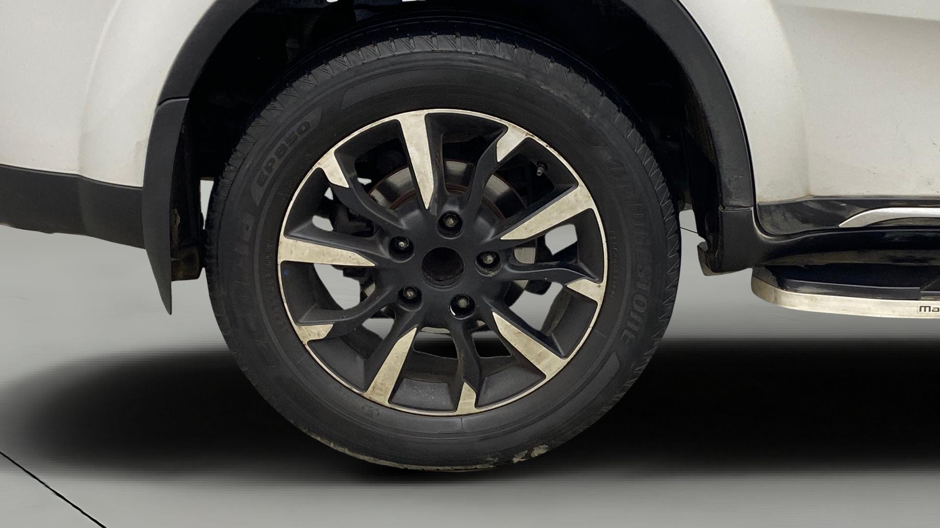 View 2021 Mahindra XUV500 W11 AT Image 35 Used 2021 Mahindra XUV500 W11 AT Image 35
