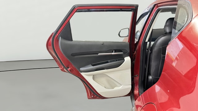 View Kia Sonet Image 15 Used Kia Sonet Image 15