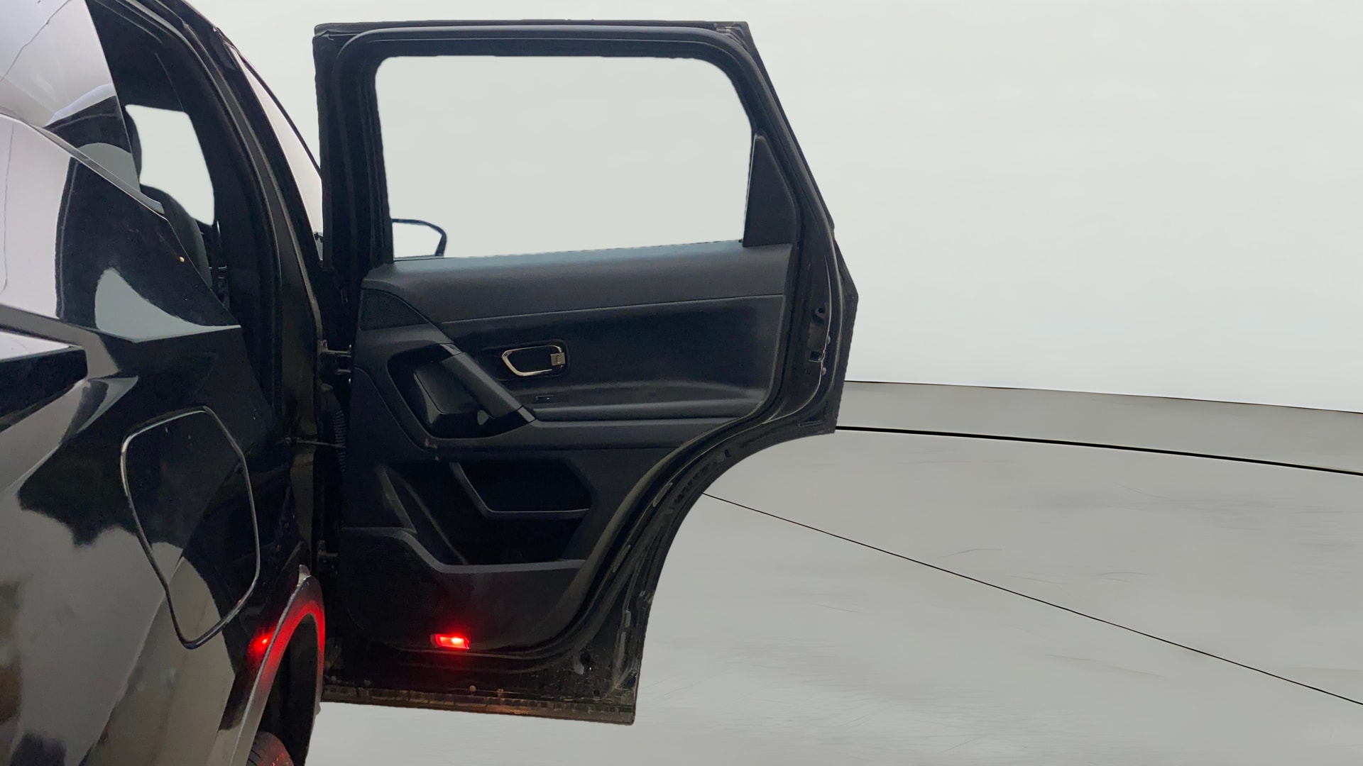 View 2022 Tata Harrier XE Image 7 Used 2022 Tata Harrier XE Image 7