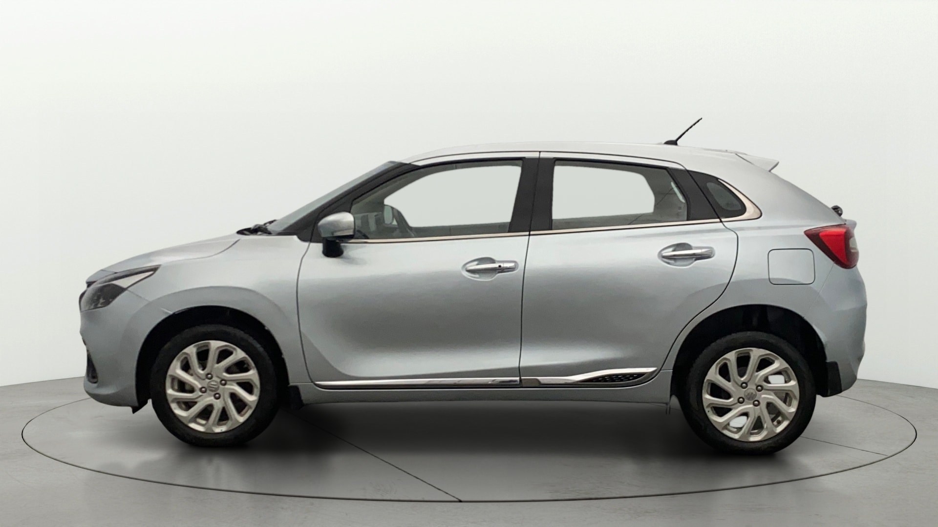View 2023 Maruti Suzuki 1000 Base Variant Image 6 Used 2023 Maruti Suzuki 1000 Base Variant Image 6
