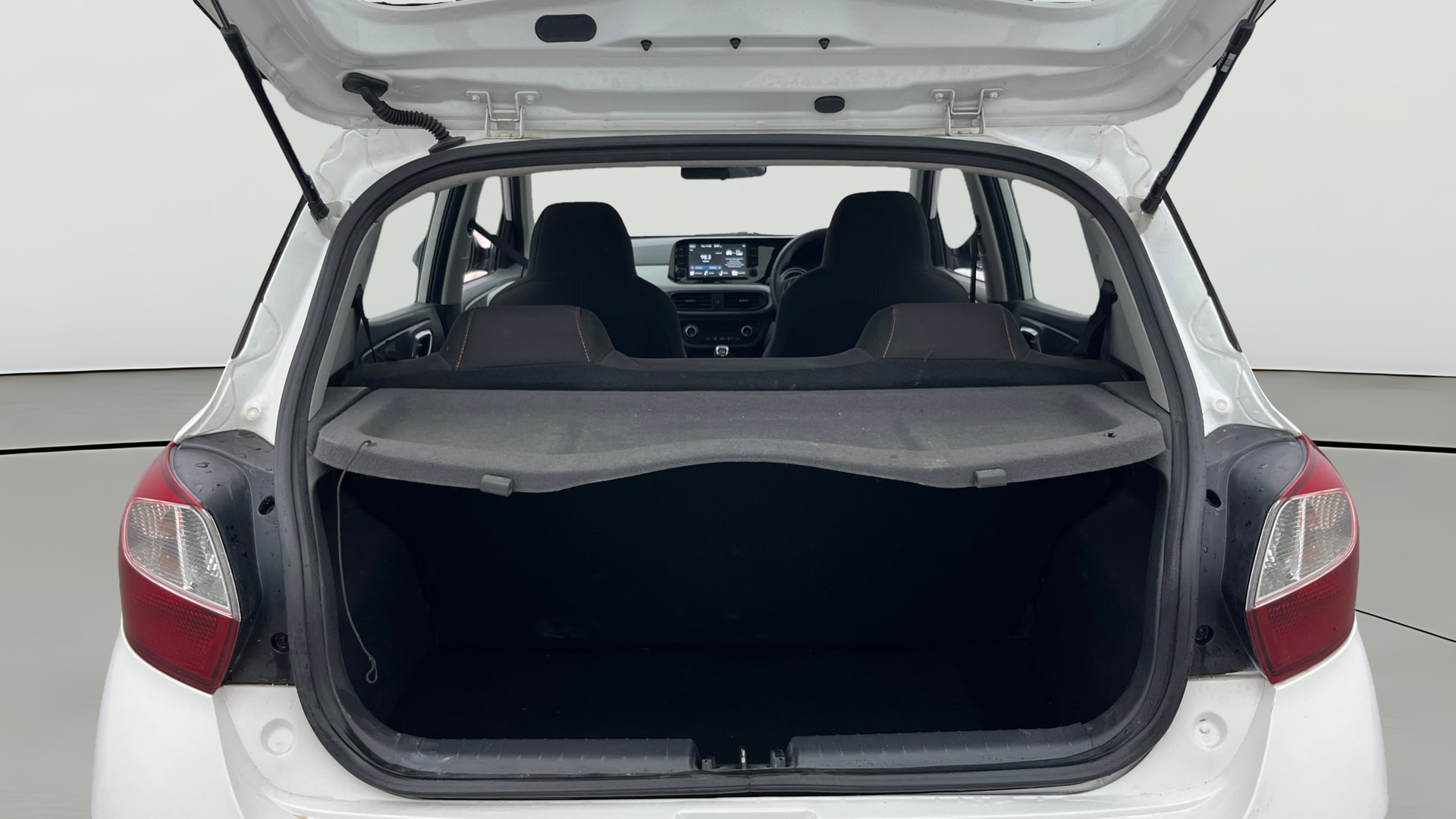 View 2020 Hyundai Grand i10 Nios Sportz Petrol Image 37 Used 2020 Hyundai Grand i10 Nios Sportz Petrol Image 37