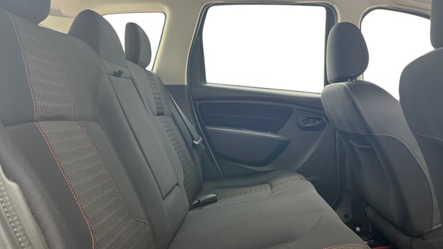 View Renault Duster Image 35 Used Renault Duster Image 35