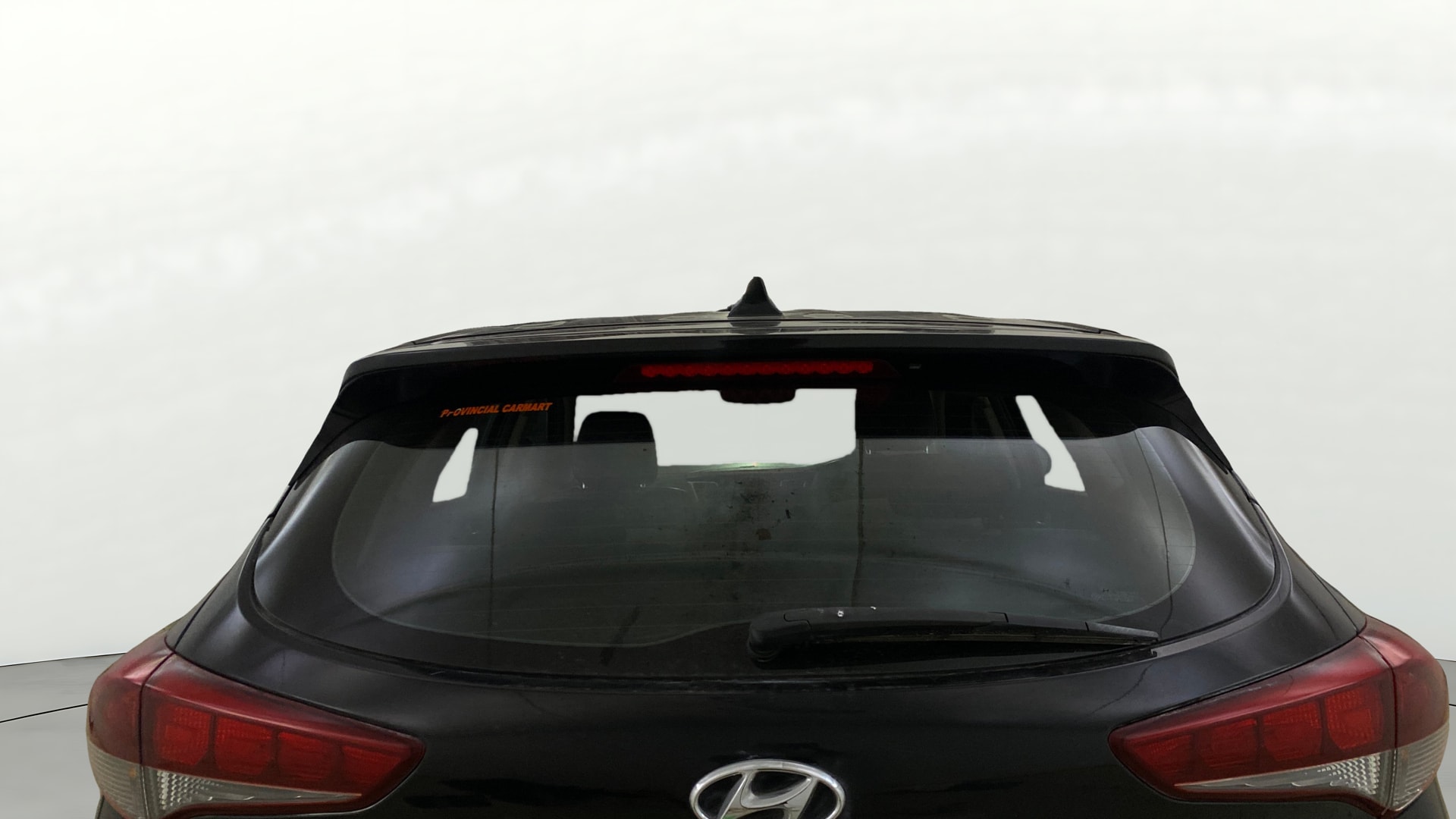 View 2018 Hyundai Tucson R 2.0 6-Speed Manual Base BS IV Image 4 Used 2018 Hyundai Tucson R 2.0 6-Speed Manual Base BS IV Image 4