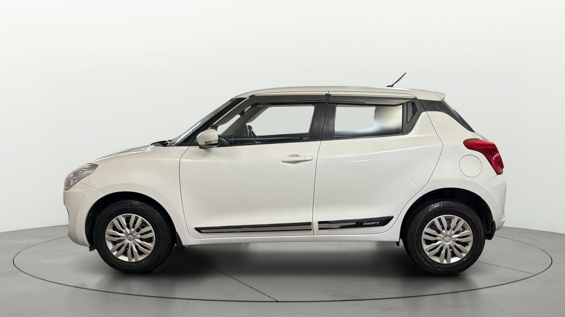 View 2020 Maruti Suzuki 1000 Base Variant Image 5 Used 2020 Maruti Suzuki 1000 Base Variant Image 5