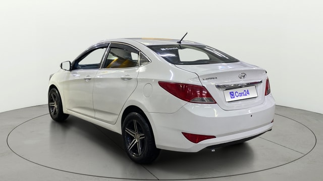 View Hyundai Verna Image 2 Used Hyundai Verna Image 2