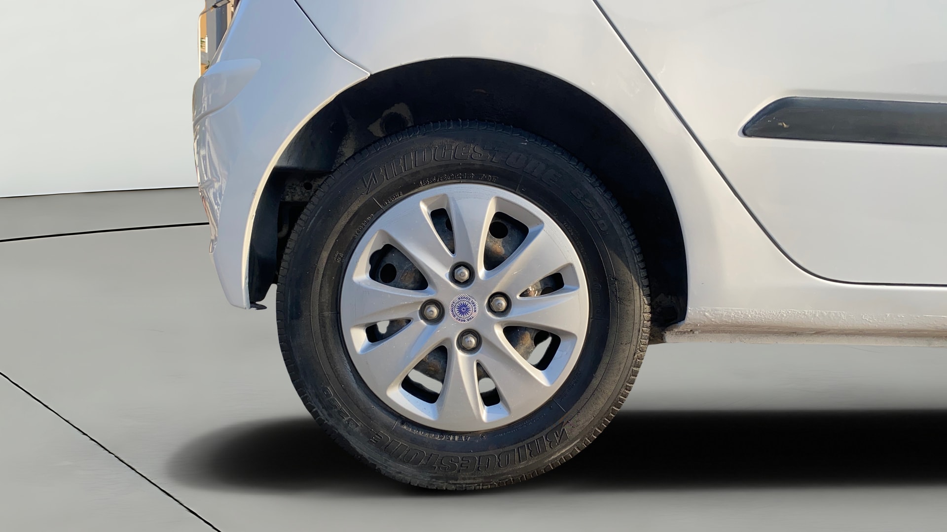 View 2014 Hyundai i10 1.2 Asta MT Image 23 Used 2014 Hyundai i10 1.2 Asta MT Image 23