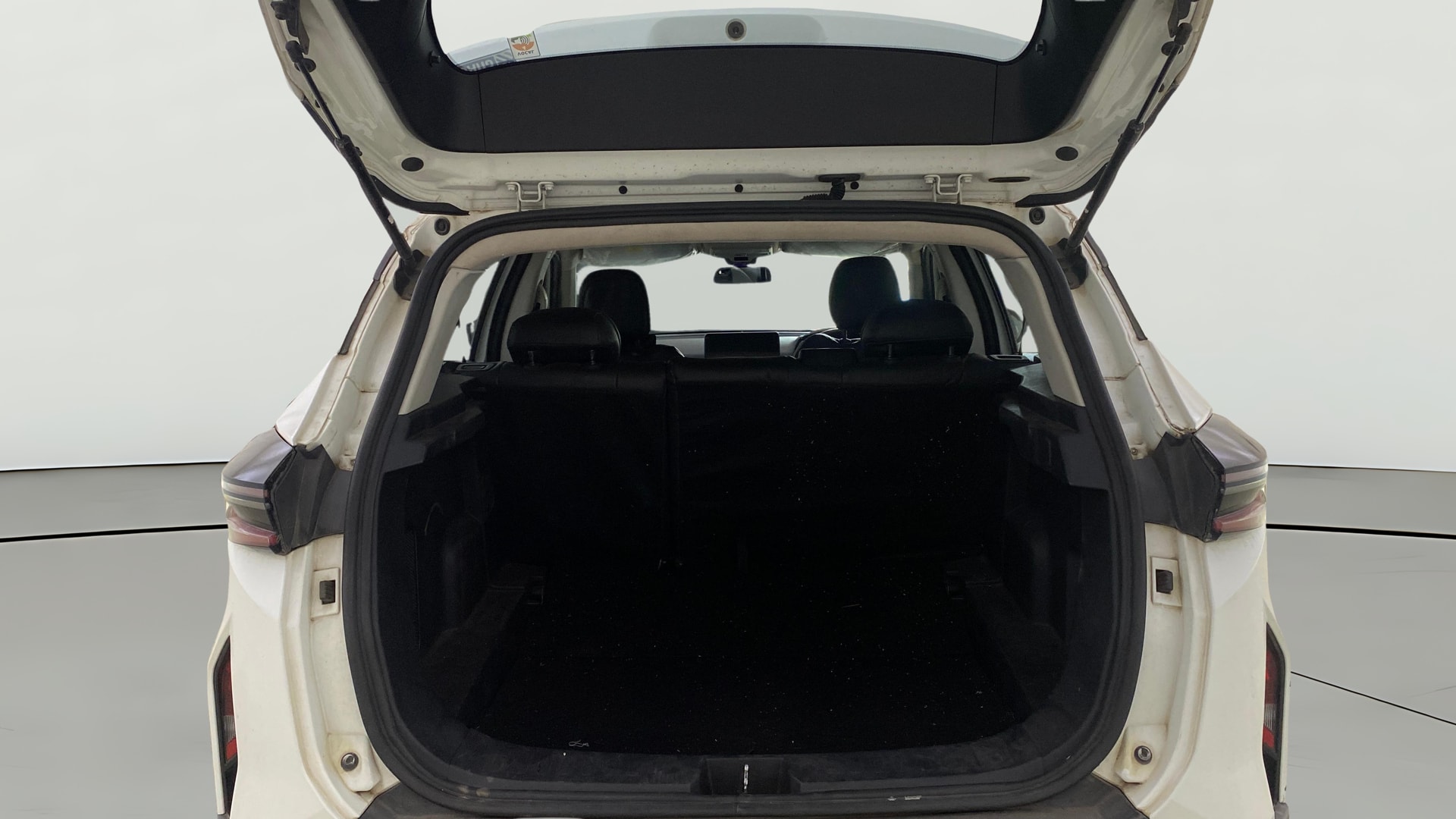 View 2024 Tata Harrier Pure Plus Image 38 Used 2024 Tata Harrier Pure Plus Image 38