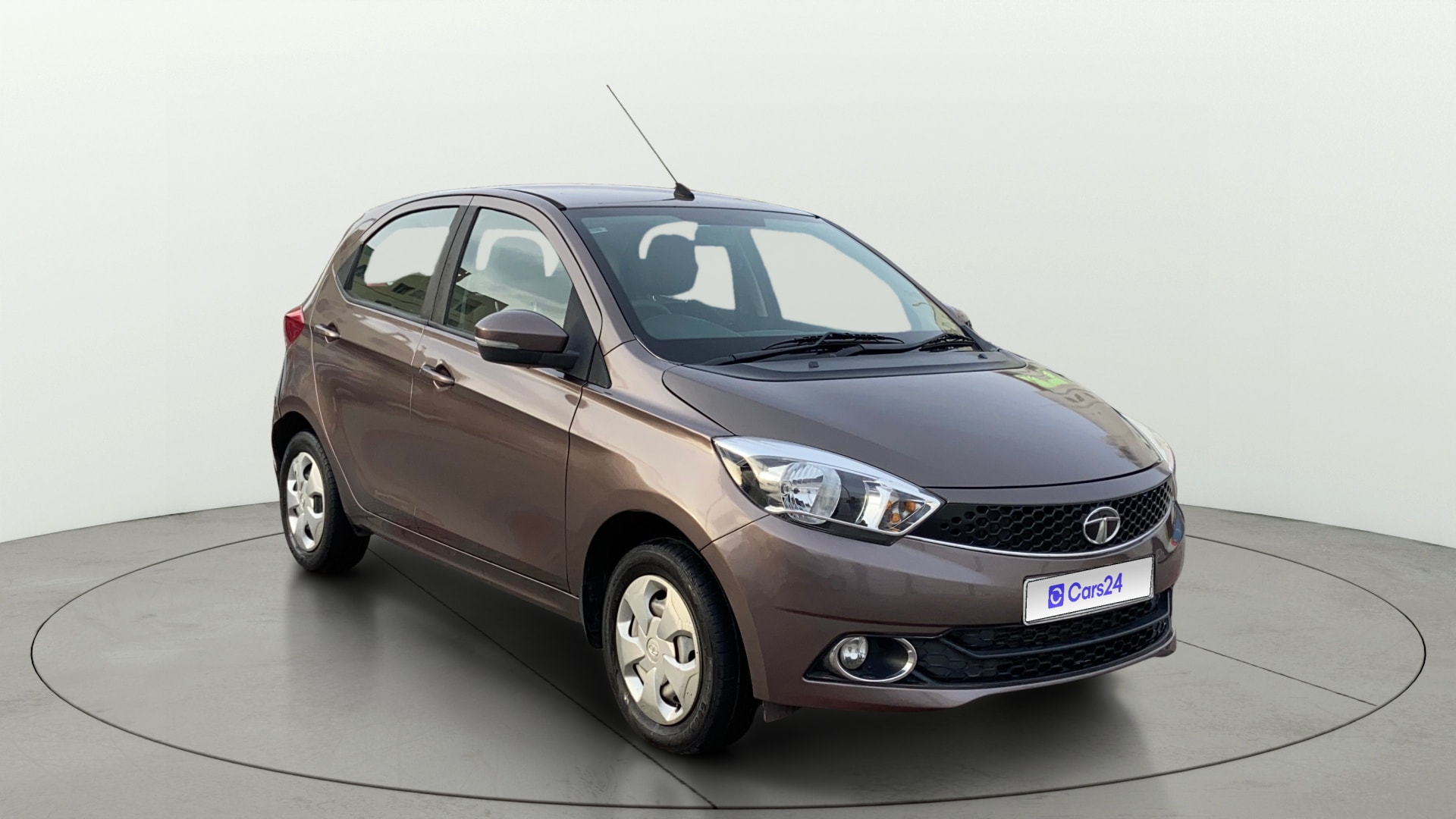 View 2017 Tata Tiago Revotorq XB Image 21 Used 2017 Tata Tiago Revotorq XB Image 21