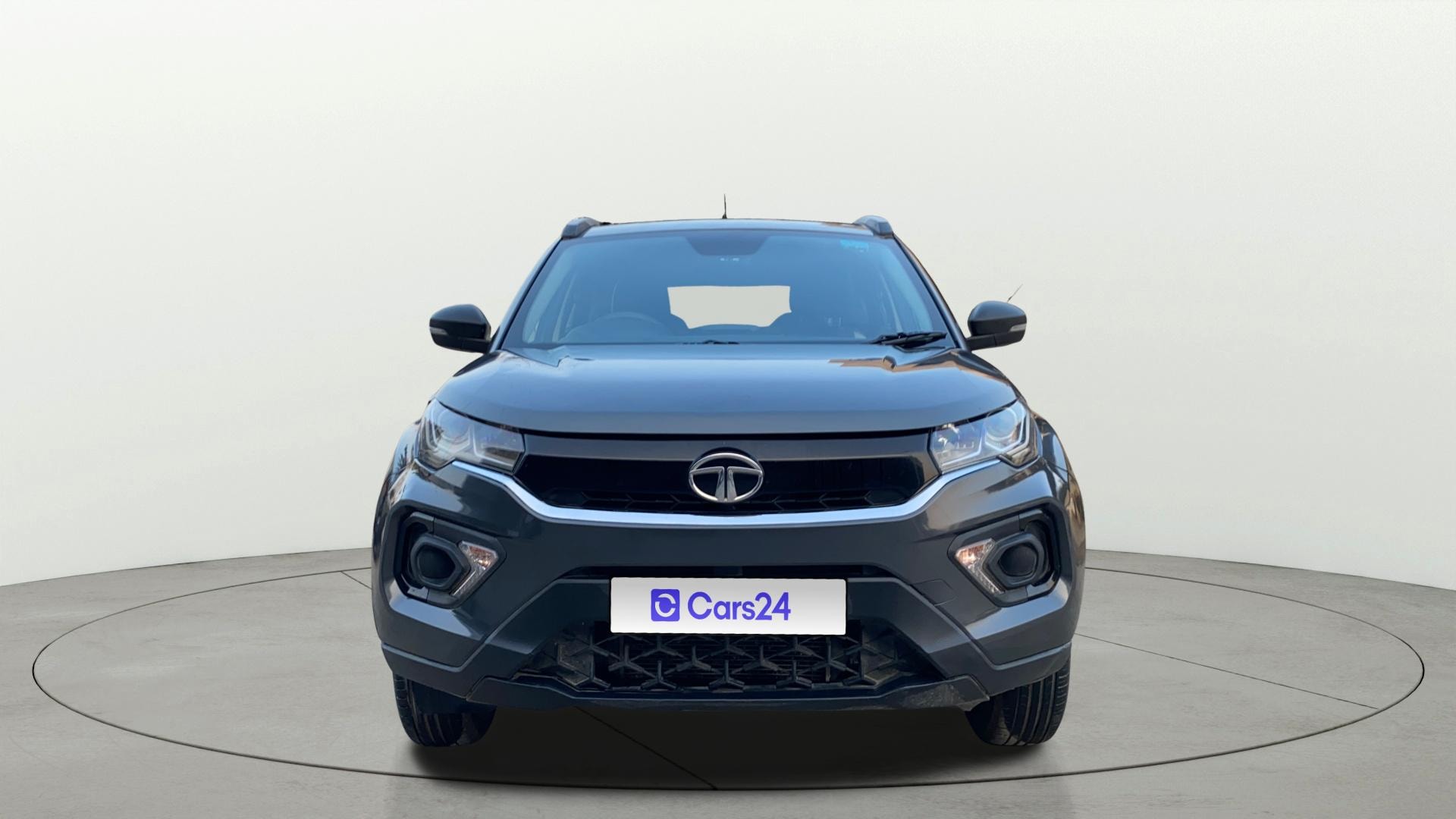 View 2023 Tata Nexon Revotron XE Image 1 Used 2023 Tata Nexon Revotron XE Image 1