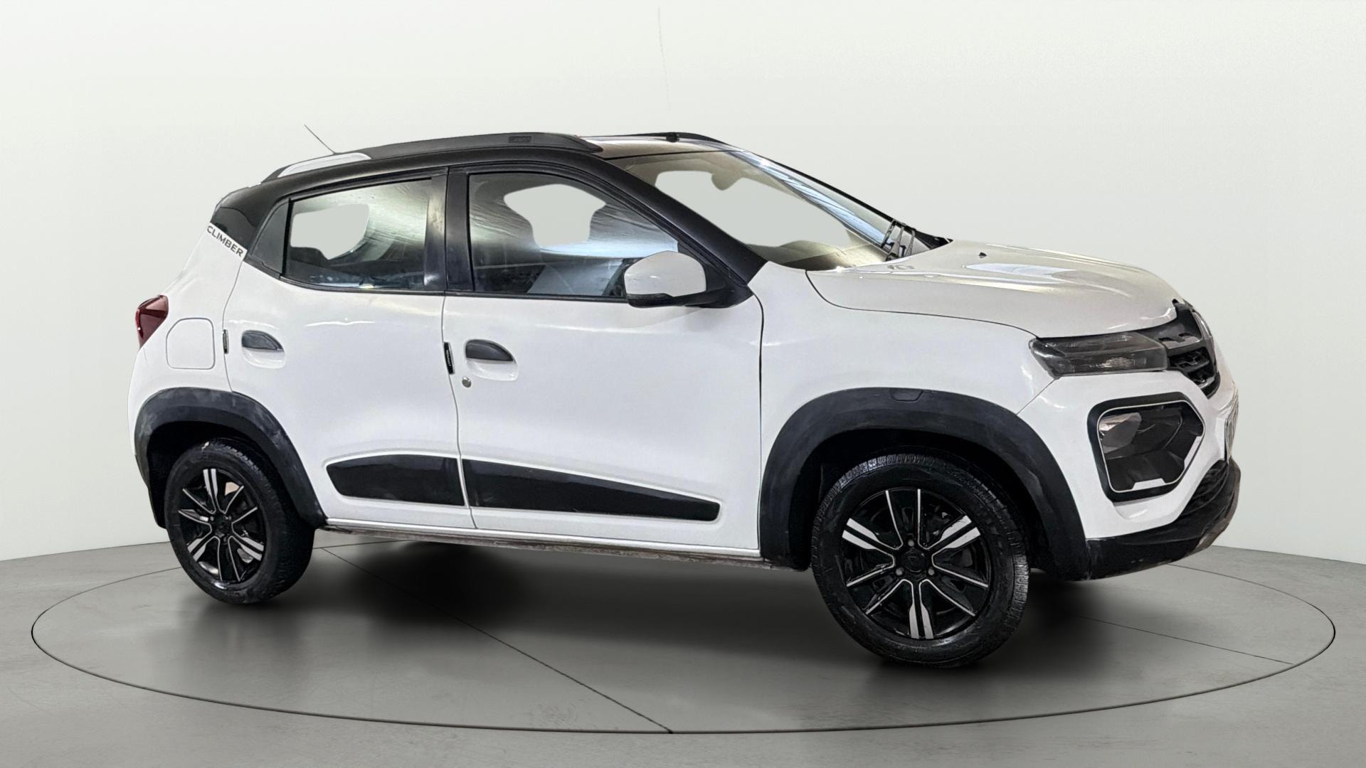 View 2024 Renault Kwid RXL 1.0 BS IV Image 36 Used 2024 Renault Kwid RXL 1.0 BS IV Image 36