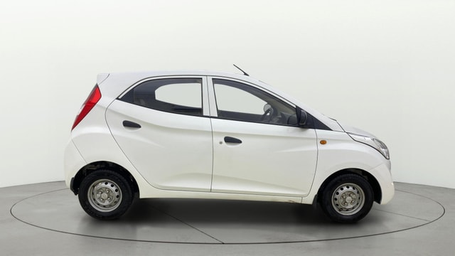 View Hyundai EON Image 8 Used Hyundai EON Image 8